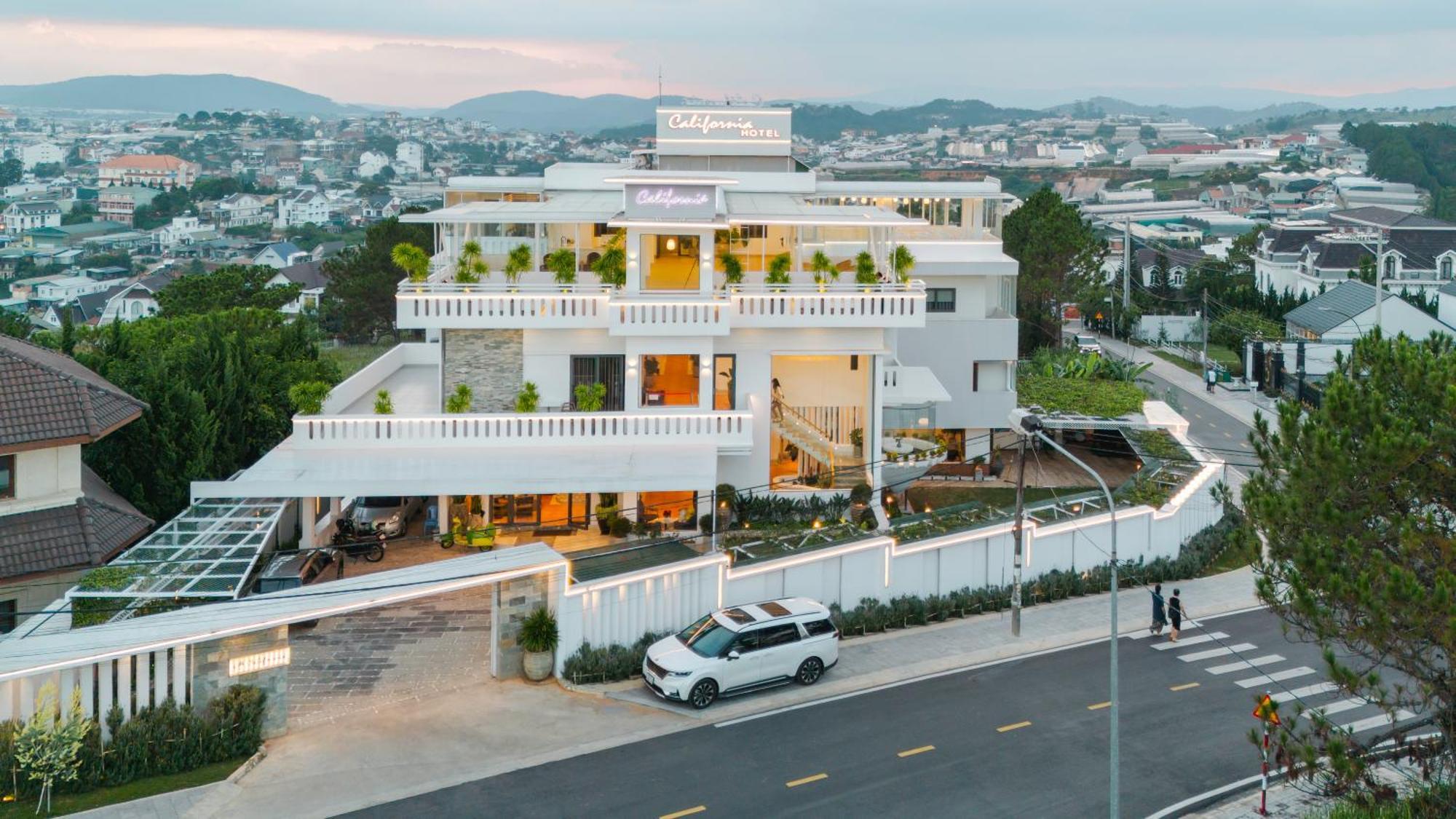 California Hotel Đà Lạt Extérieur photo